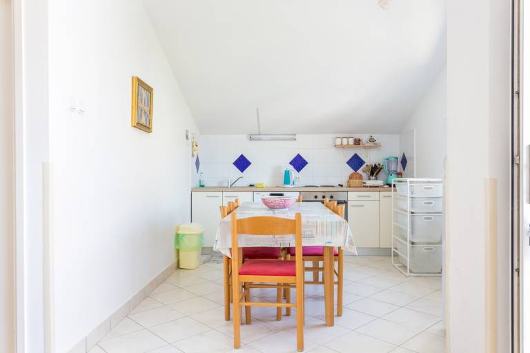 Fully equipped beautiful apartment with pool, patio & yard | Sea view | Next to the beach | Dogs allowed — photo 5
