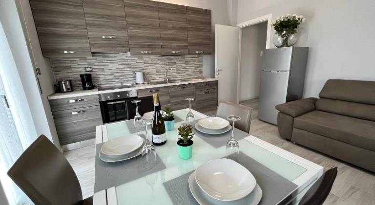 Holiday apartment with terrace & garden — photo 3