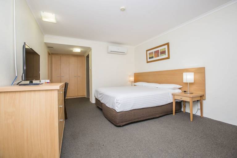 Resort  Sutton