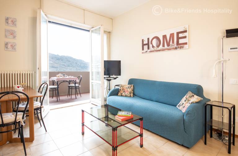 Rental apartment with patio | City view — photo 4