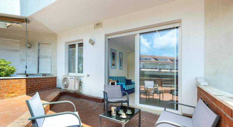 Apartment with 1 room for 4 persons — photo 4