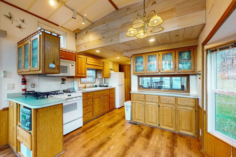 Cabin  Belmont