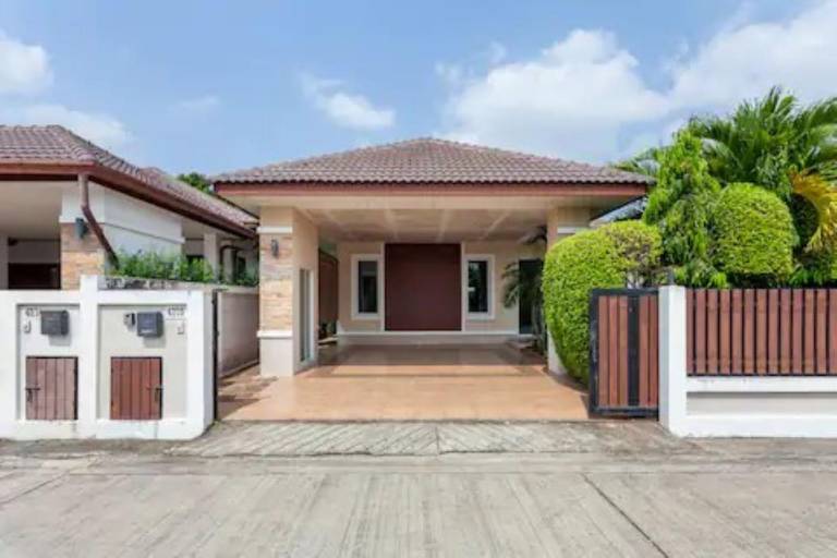 Beautiful 3 bed luxury pool villa prime location — photo 4
