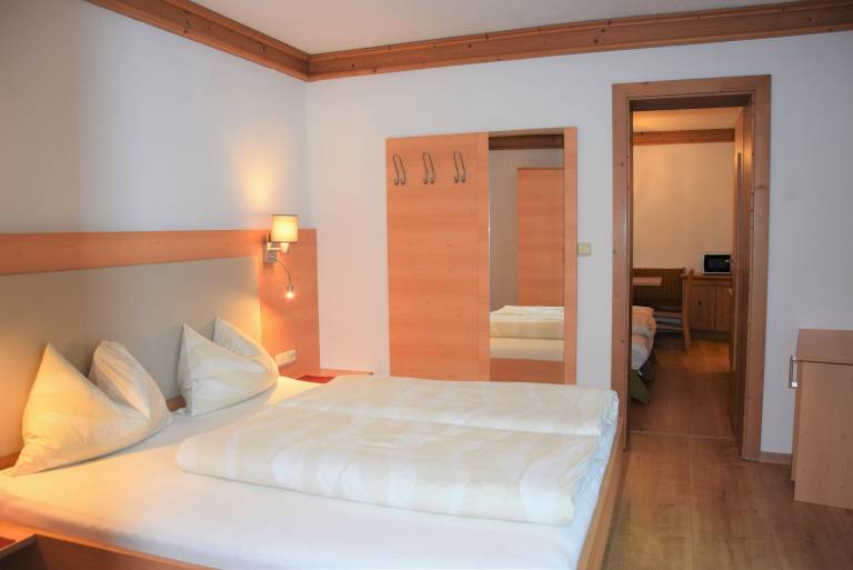 Ferienwohnung in Sölden für max. 4 Personen Ferienwohnung in Sölden für max. 4 Personen