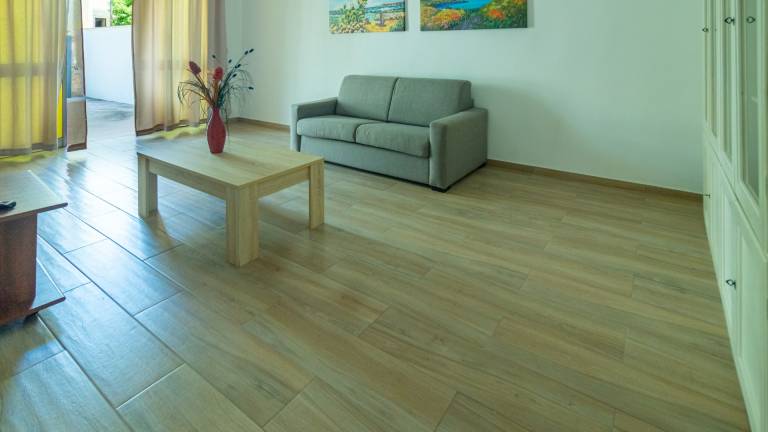 Vacation home with yard — photo 3