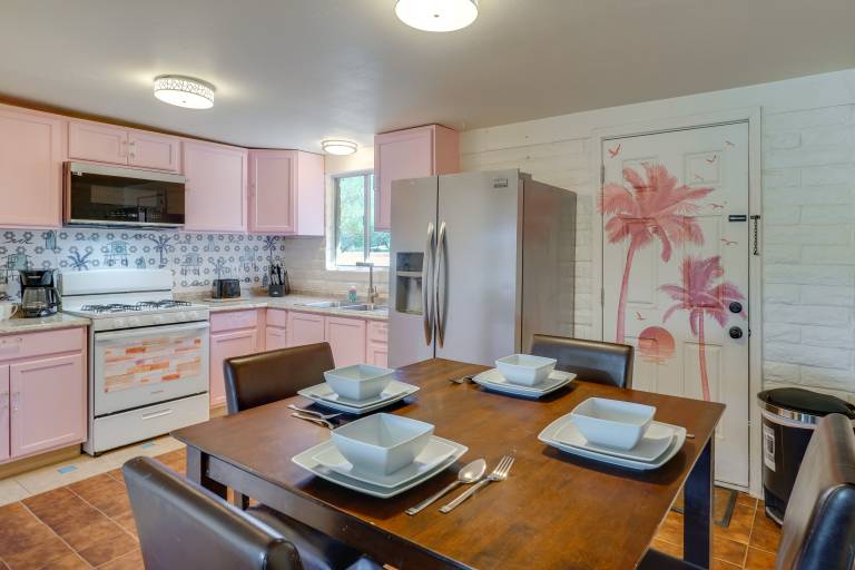 Hike Golf & Dine Tucson Retreat w Mtn Views