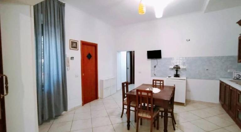 House with 2 rooms for 6 persons — photo 4