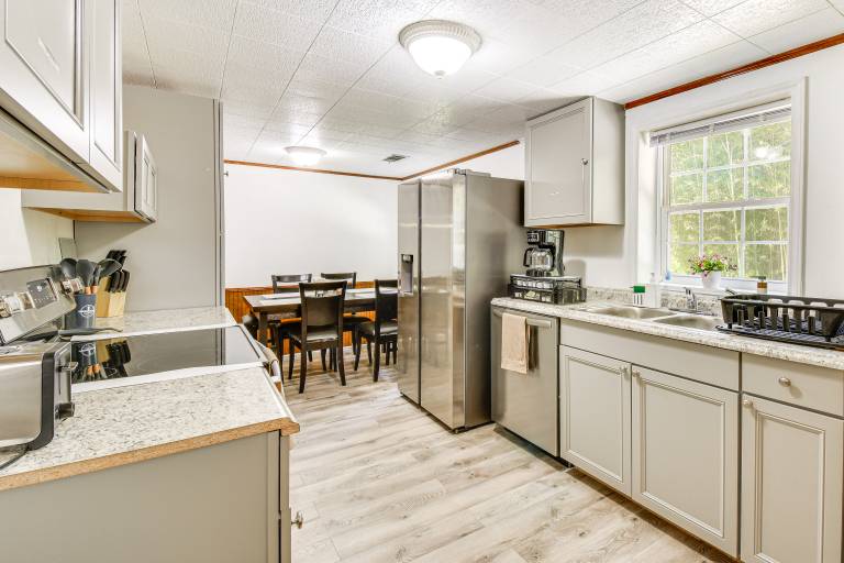 Seneca Vacation Rental w/ Grill Near Lake Hartwell — photo 2