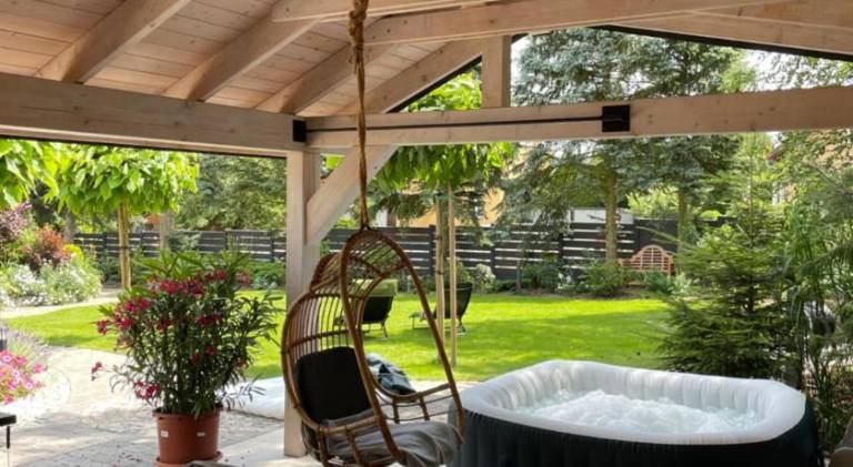 Holiday apartment with hot tub — photo 2