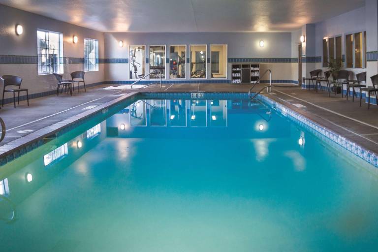 La Quinta Inn & Suites by Wyndham Eugene — photo 4