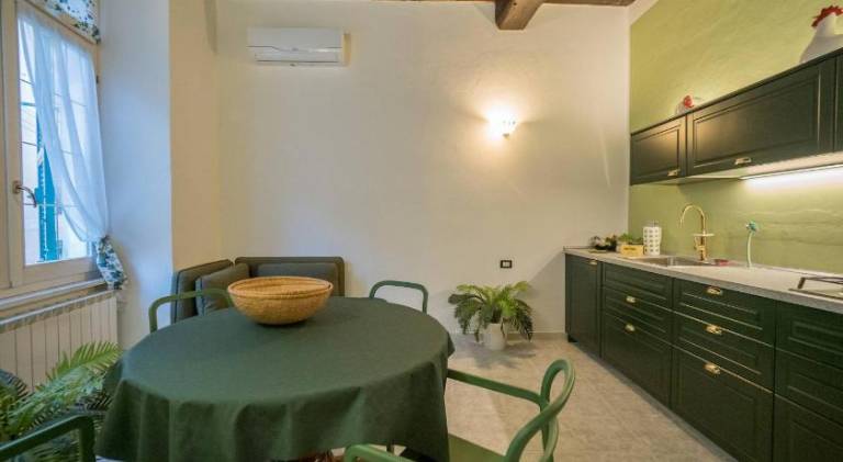 Apartment with 1 room for 5 persons — photo 4