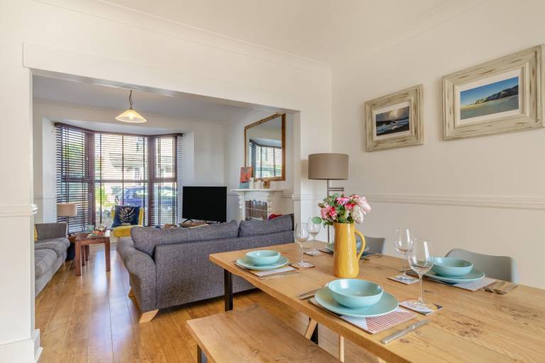Fully equipped lovely cottage with patio & garden | Next to the beach | Dogs allowed — photo 3