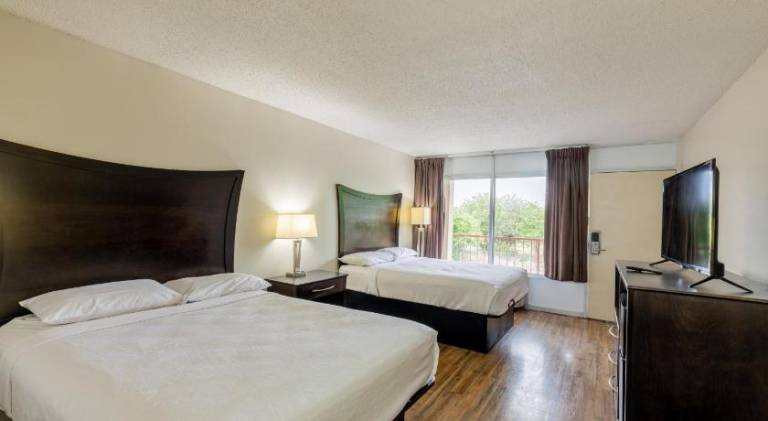 Executive Inn Beeville US 181 — photo 5