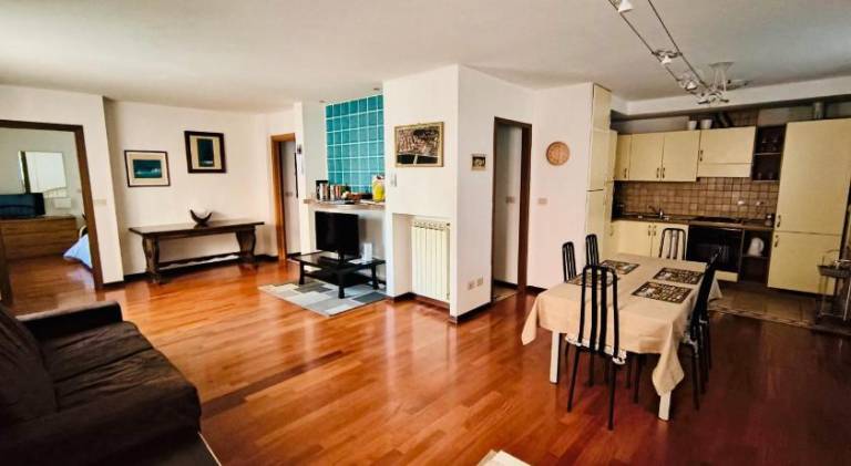 Apartment with 2 rooms for 4 persons in Trieste