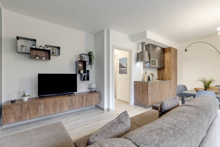 Child-friendly nice apartment with terrace, barbecue & garden | Mountain view | Next to the beach | Pets allowed — photo 3