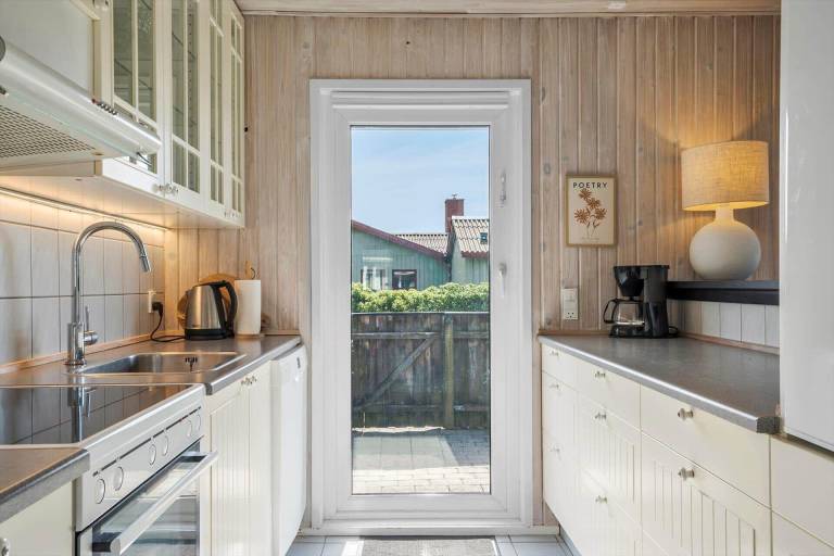 House with BBQ & terrace — photo 3