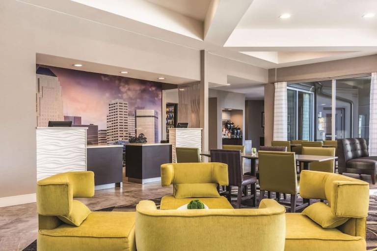 La Quinta Inn & Suites by Wyndham Shreveport Airport
