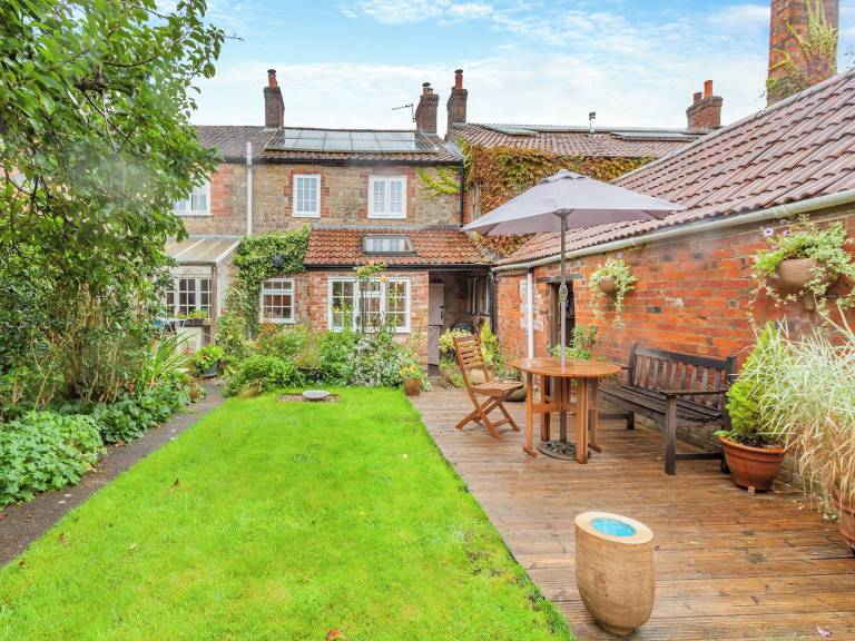 Cottage  Warminster