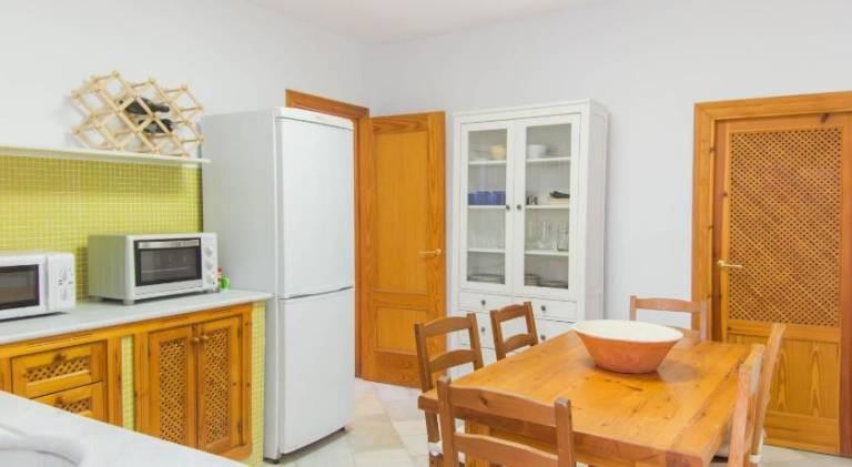 Rental apartment with garden & patio — photo 2