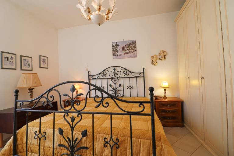 Rental apartment with 2 rooms for 3 persons — photo 2