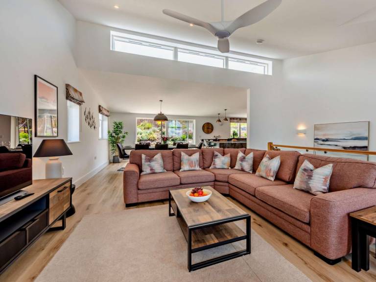 Fully equipped lovely cottage with garden, grill & hot tub | Water view | Next to the beach | Dogs allowed — photo 3