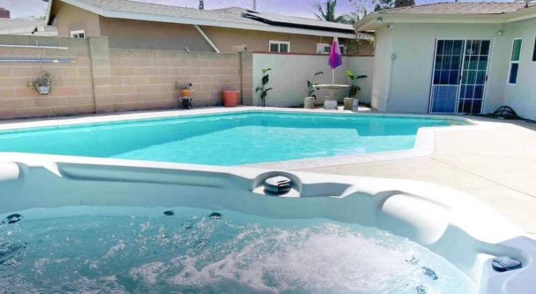 Orchard Villa Disneyland 5 Bedroom Pool Home Spa — photo 4