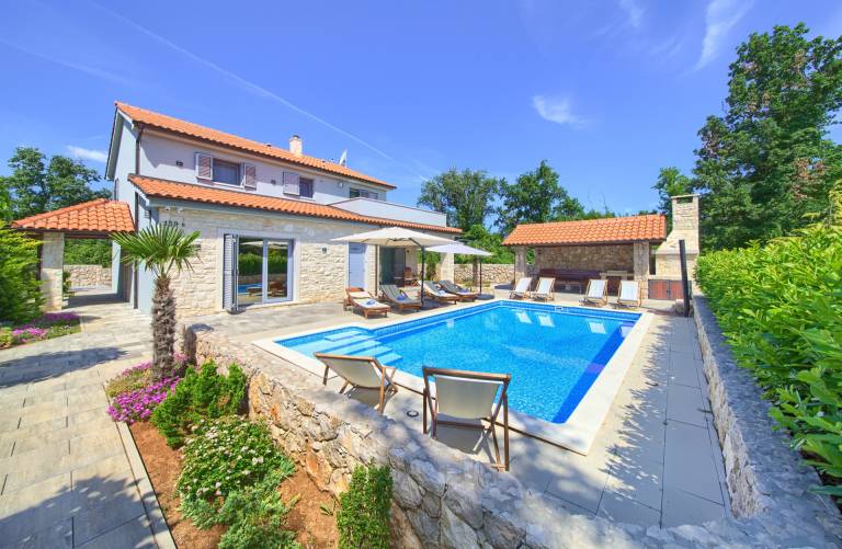 Ferienhaus mit Pool in Kras, Krk Insel f&uuml;r max. 11 Personen