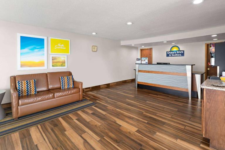 Days Inn by Wyndham Wauseon — photo 5