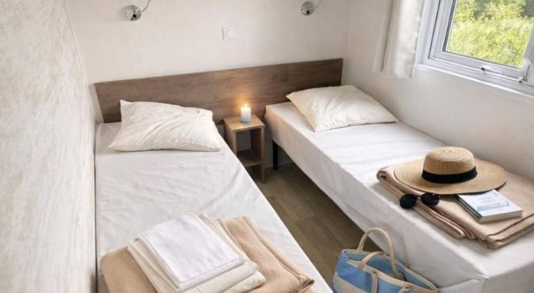 Mobil home Ty Brehat vue lac 2 chambres 4 personnes — photo 2