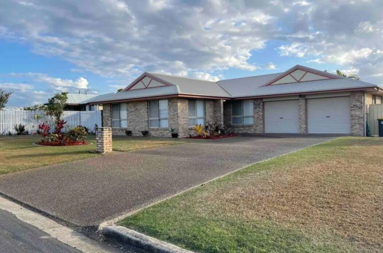 Find holiday rentals & in Bundaberg from 33!