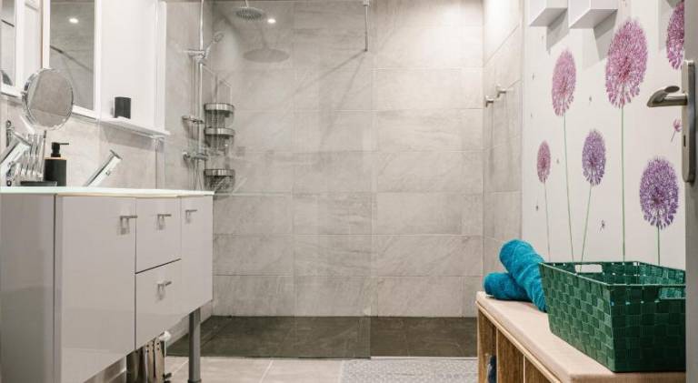 Apartment with jacuzzi, pool & sauna — photo 2