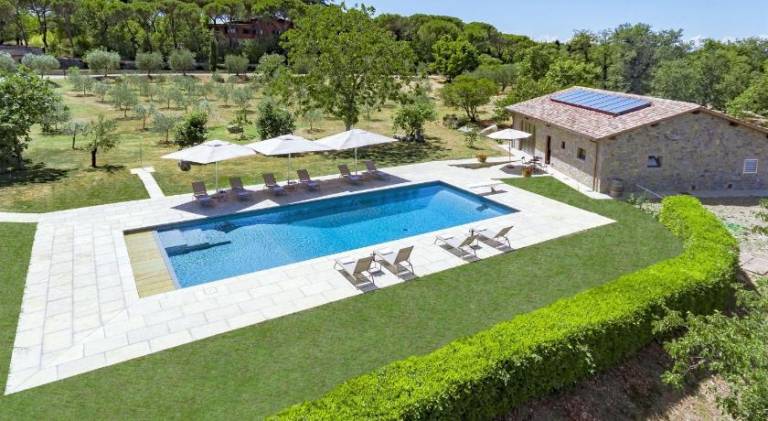 Fully equipped villa with terrace, garden & private pool | Suitable for remote work | Dogs allowed in Radda in Chianti