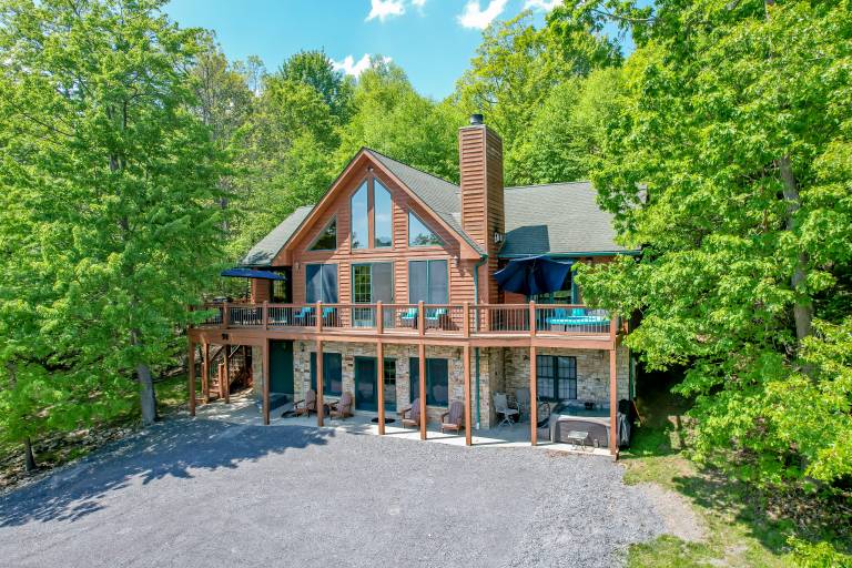 The Modern Cabin of Your Dreams Hot Tub Lake Access