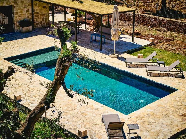 Children-friendly charming vacation home with barbeque, terrace & private pool | Pets are welcome — photo 2