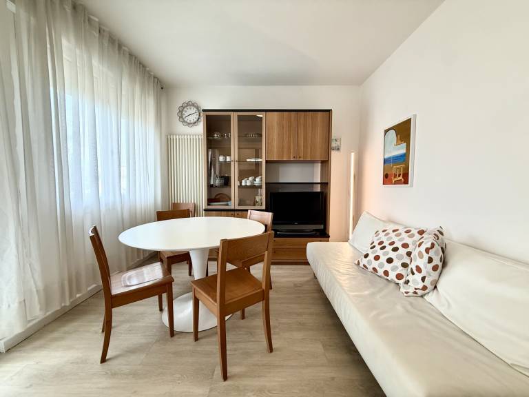 Holiday apartment with patio — photo 2