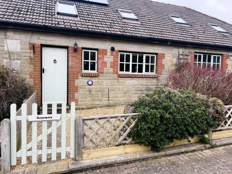 Cottage with yard in Ventnor
