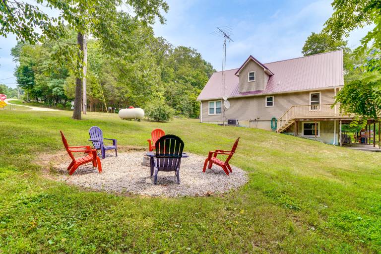 Modern Eckerty Home w Deck on Patoka Lake