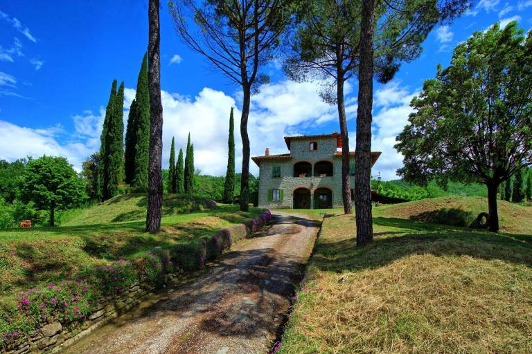 Villa with terrace, barbeque & private pool — photo 4