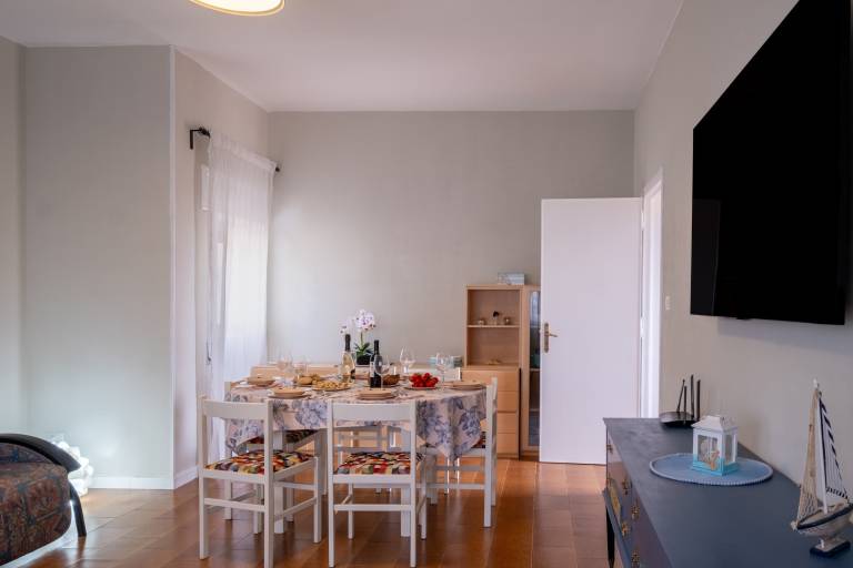 Holiday Home 'Eleonora Luxury Private Villa' with Private Terrace, Wi-Fi and Air Conditioning — photo 4