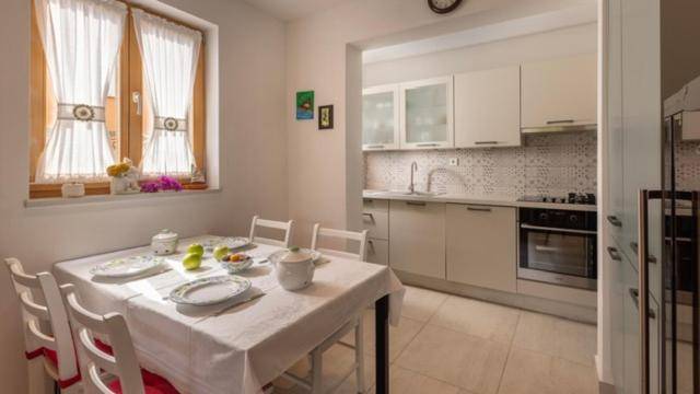 Apartment with 2 rooms for 4 persons — photo 3