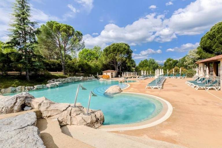 Ferienwohnung in Grospierres für max. 4 Personen Ferienwohnung in Grospierres für max. 4 Personen