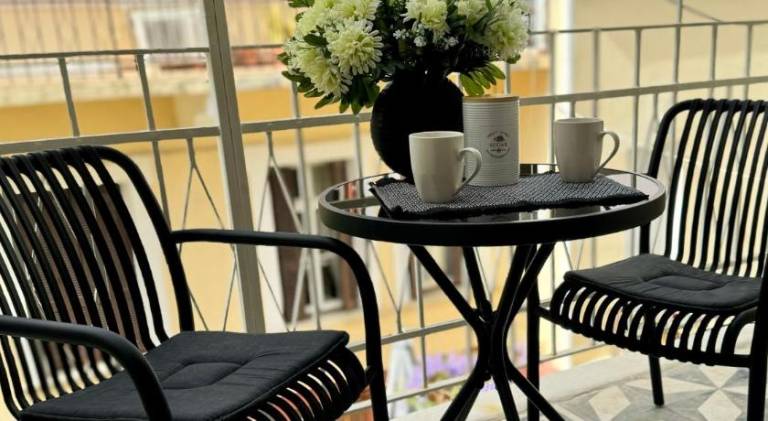 Fully equipped big rental apartment with jacuzzi & patio | Next to the beach | Suitable for remote work | Pets are welcome — photo 5