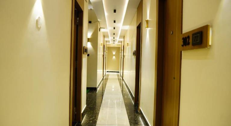 OYO 82019 Hotel Shakuntla Palace — photo 4
