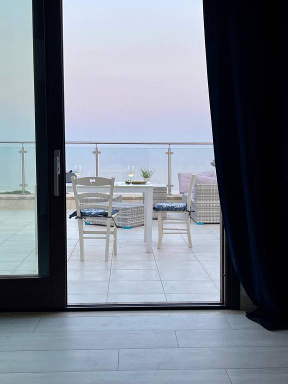 Holiday apartment with patio — photo 5