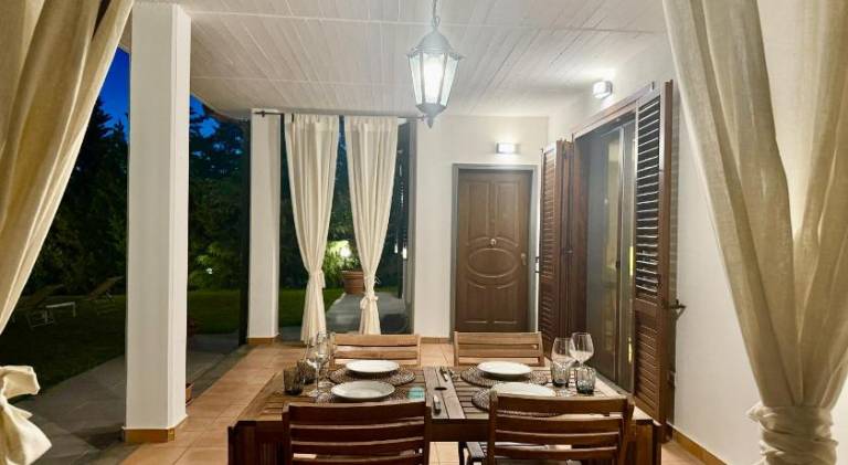 Villa with 2 rooms for 4 persons — photo 3