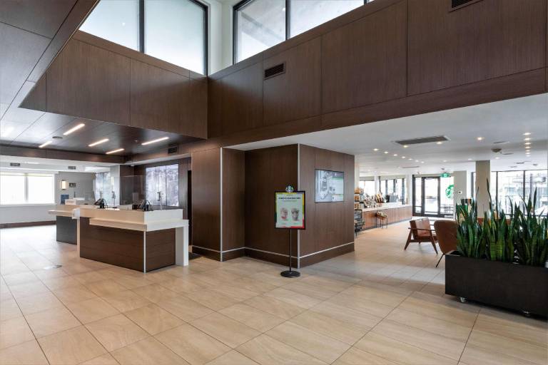 DoubleTree by Hilton Hotel & Suites Victoria — photo 3