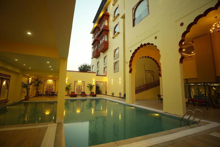 Hotel Ranavilas Palace