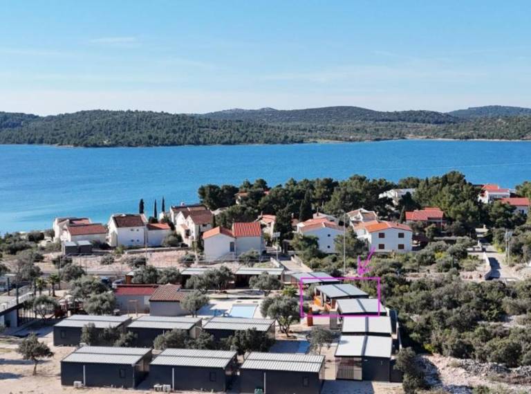 SAK Mobile Homes - Classic Two Bedroom Mobile Home with Terrace and Sea View — photo 2