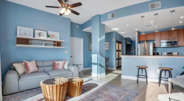 Apartment with 2 rooms for 4 persons in Orlando, FL