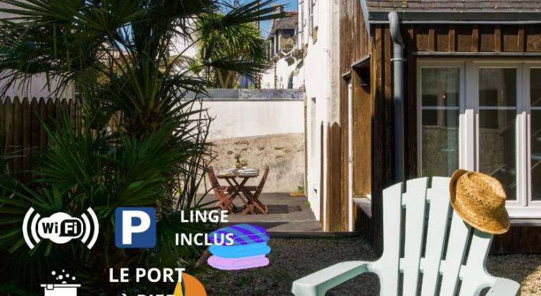 Vacation home with 3 rooms for 6 persons in Audierne